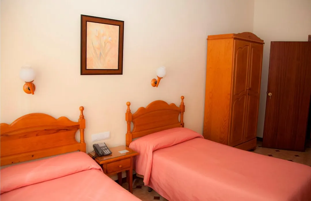 Hostal París-1